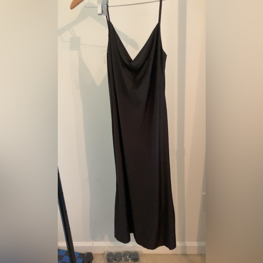 Sincerely Jules - Black Mid Maxi Slip Dress🖤